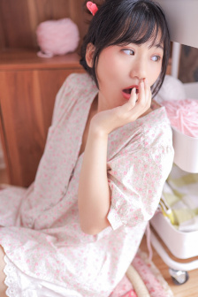 男生女生一起相差差差轮滑鞋